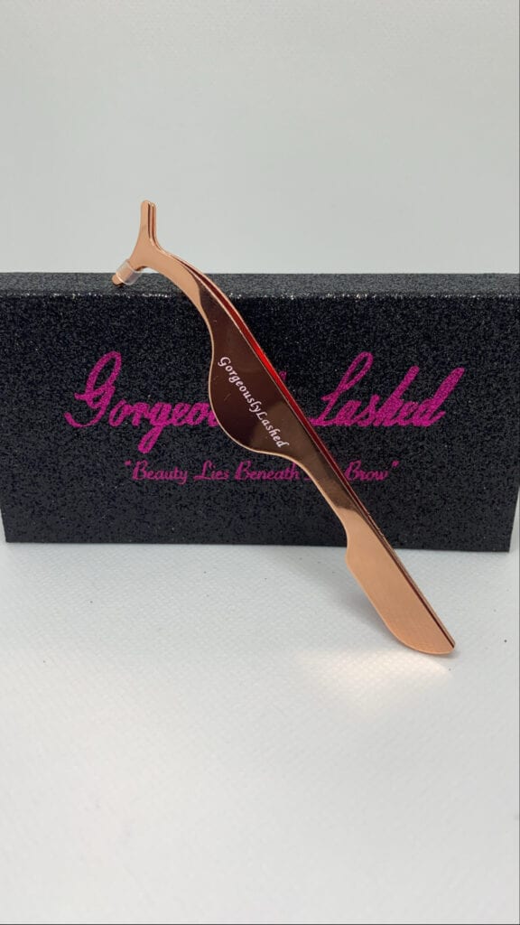 Black-owned Lash Company selling Gorgeous Mink Lashes