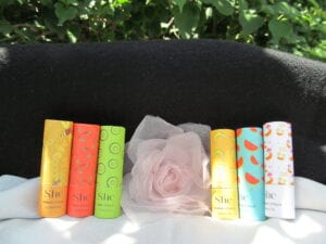 black-owned beauty and accessories business AmorRoses