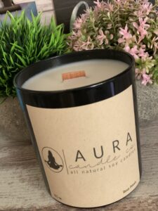 black-owned businesses Aura Candle Co.