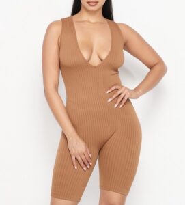 black-owned business The Elashea Collection